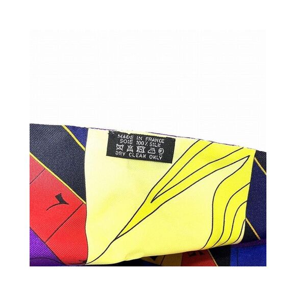 Pre Loved Hermes Silk Twilly Scarf in Pristine Condition - Picture 4 of 8